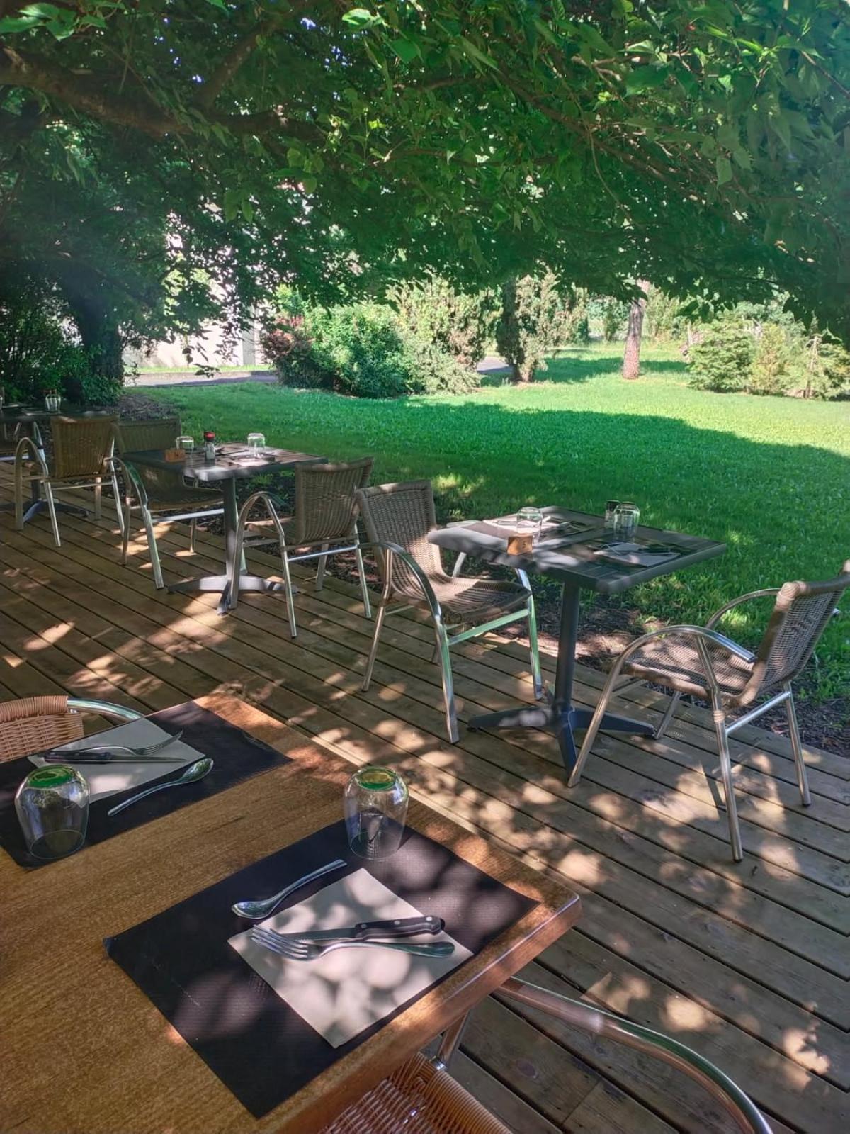 Hotel Bon Repos Barbezieux-Saint-Hilaire Экстерьер фото